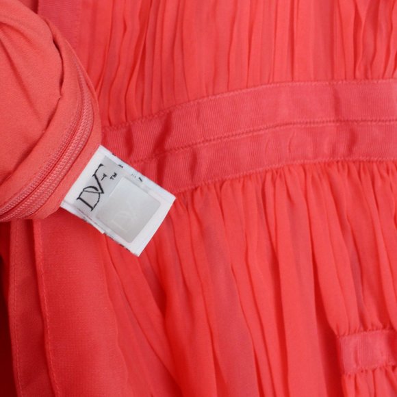 NWT Diane Von Furstenberg DVF Silk Pleated Dress| Flowy Weddings & Special Event - Picture 13 of 15